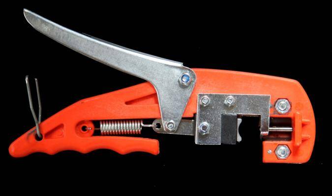 Photo of a hand held grafting machine.